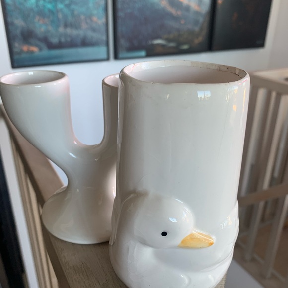 4 / 20$ SALE Deux Vintage Ceramic Vases - Picture 1 of 11